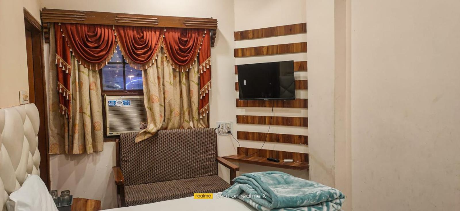 Hotel Pleasure Landmark Ujjain Exterior foto