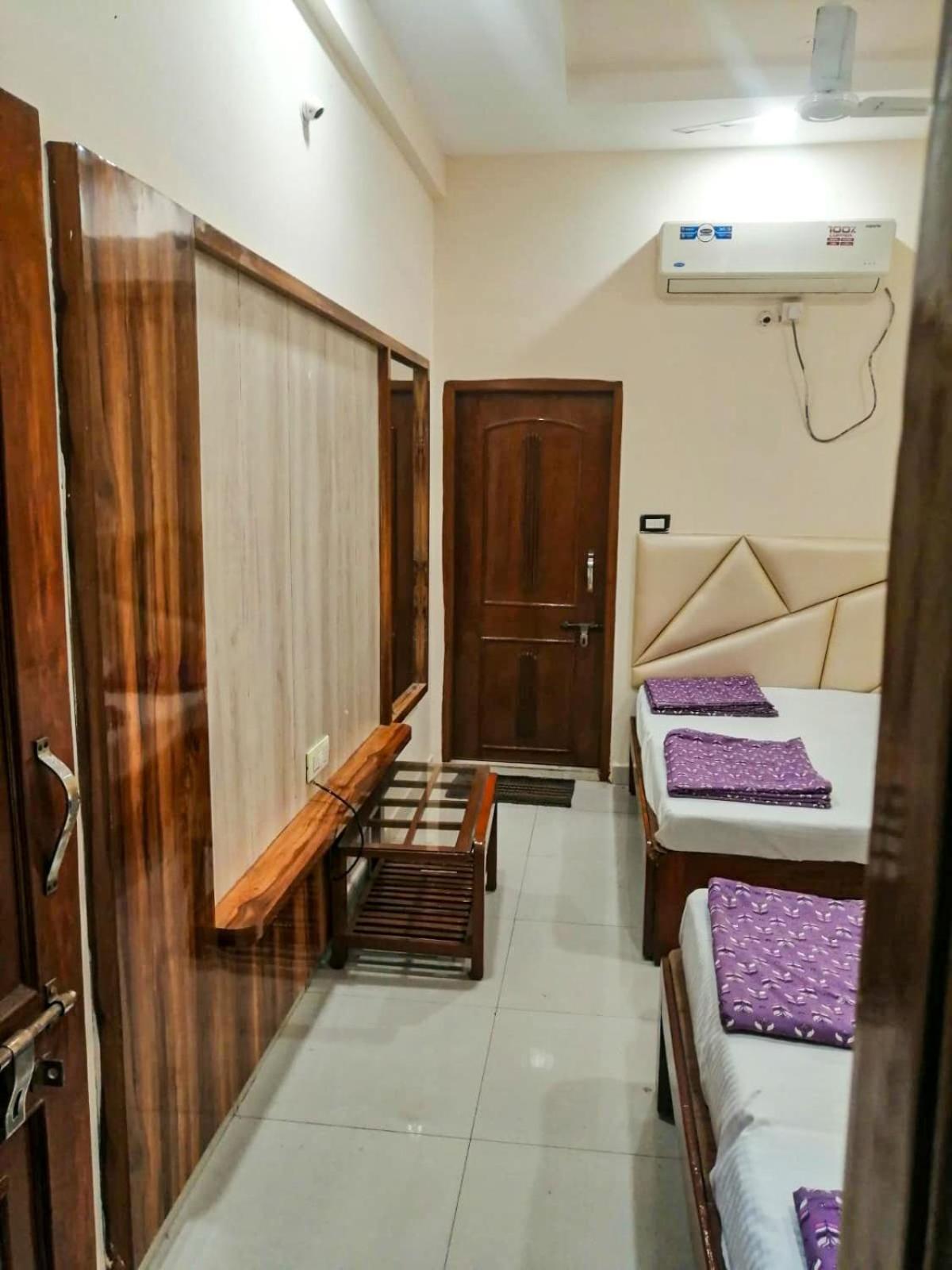 Hotel Pleasure Landmark Ujjain Exterior foto